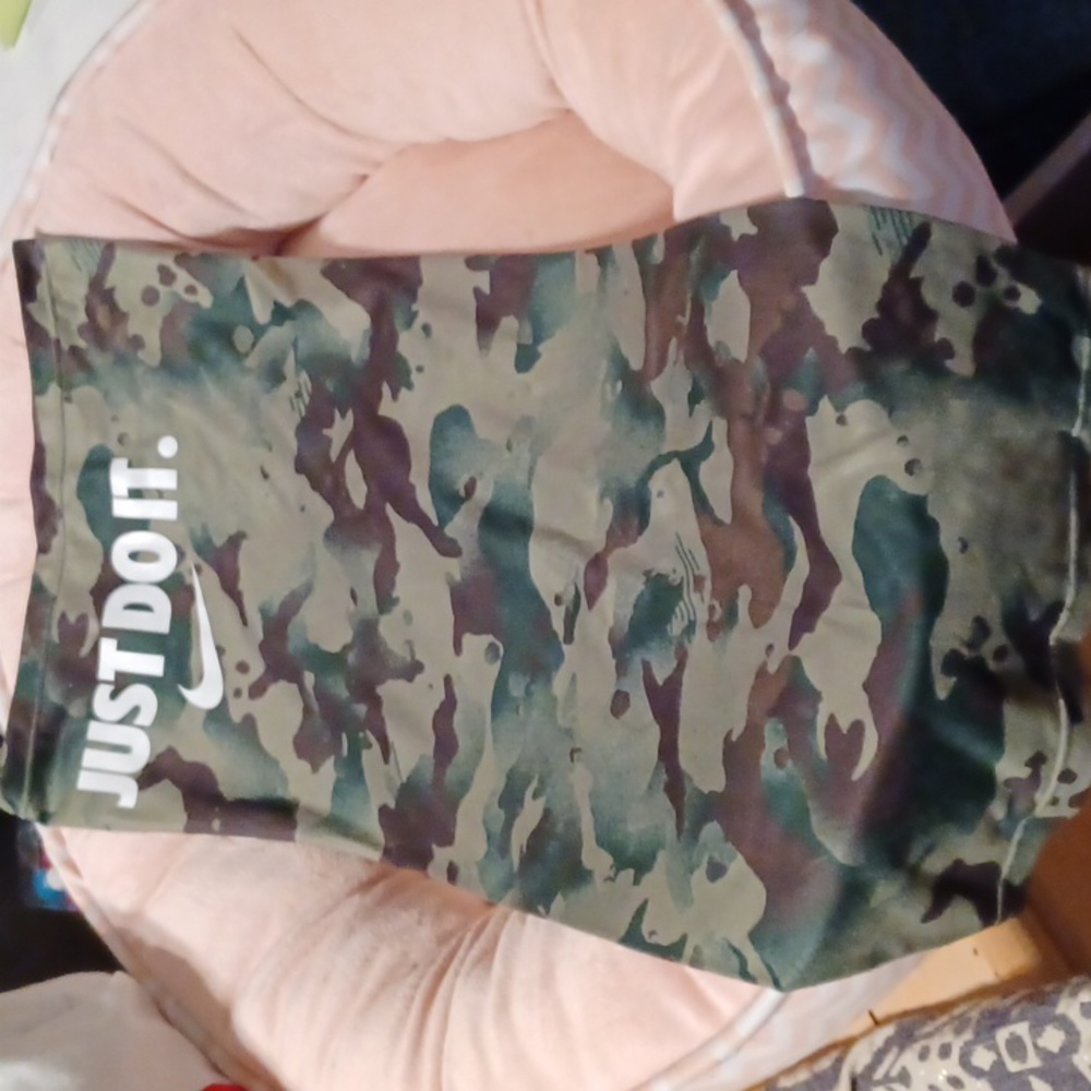 Nike neck gaiter